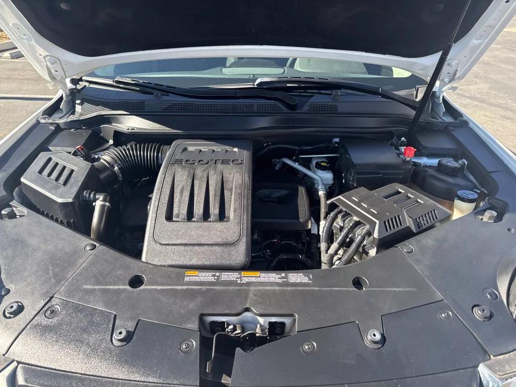 Used 2015 White GMC SLE-1 image 18