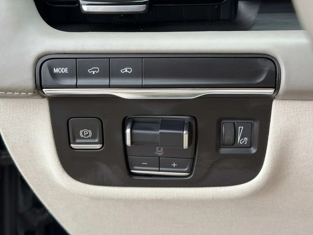 2023 Cadillac Escalade Premium Luxury Platinum - Photo 16