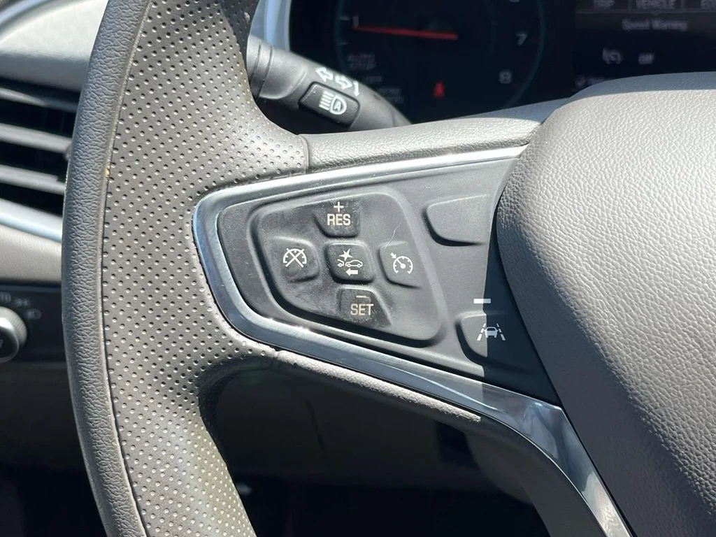 Used 2020 White Chevrolet LS image 19
