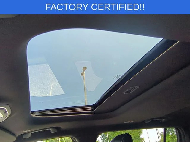 Used 2023 Silver Jeep Altitude image 18