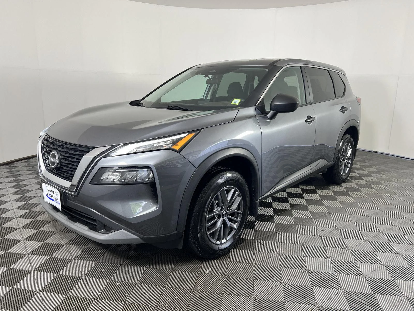 Used 2023 Gy Nissan S image 27
