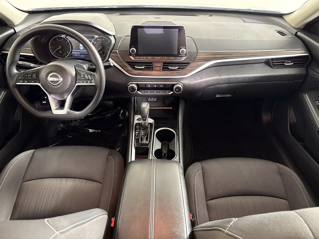 Used 2024 Gray Nissan 2.5 SV image 13