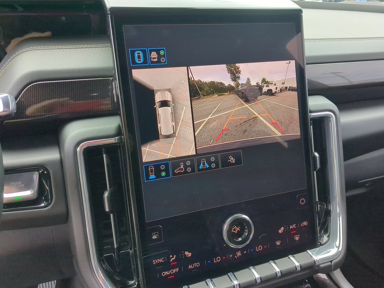 Used 2025 Summit White GMC Elevation image 15