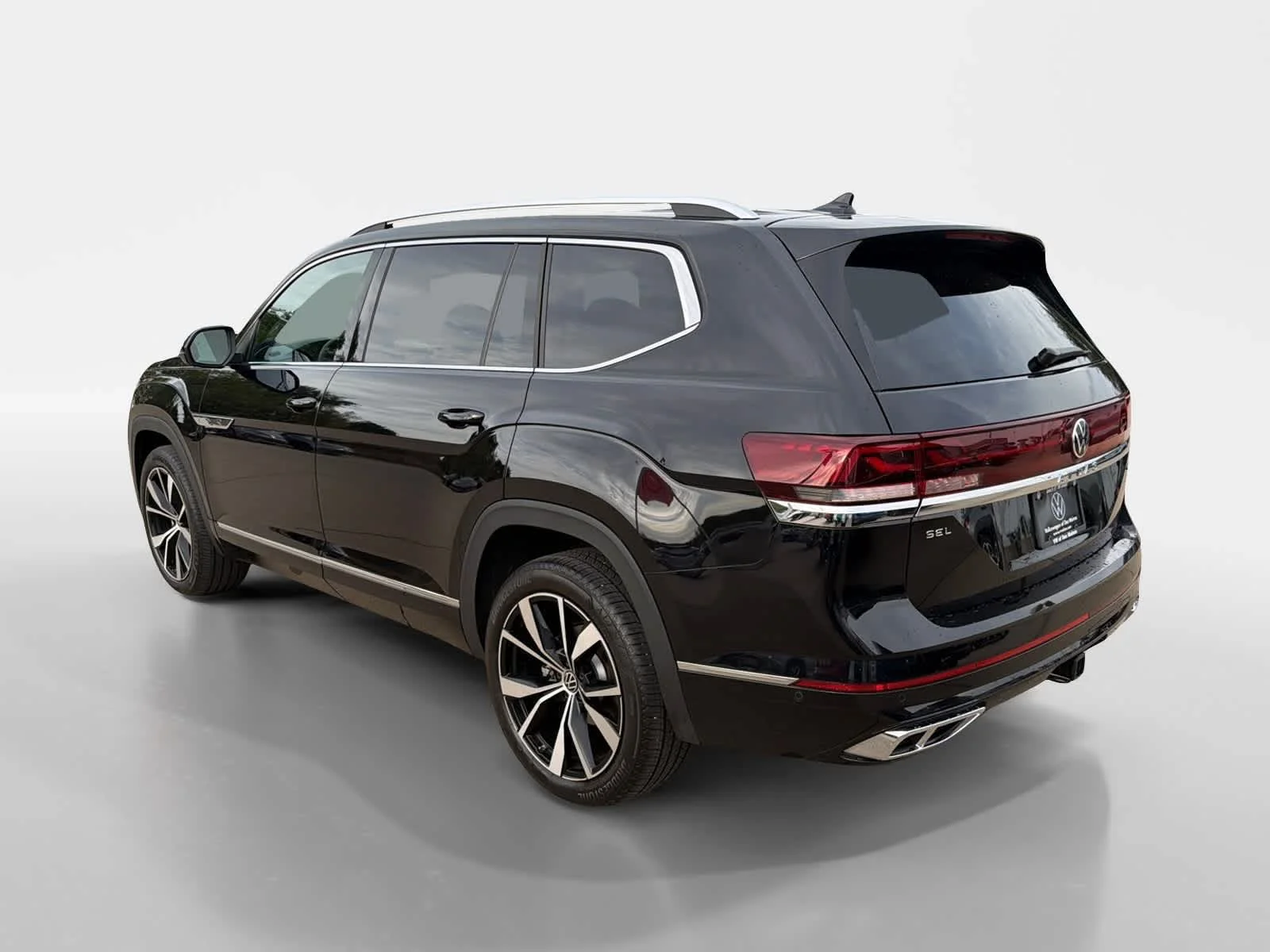 Certified Used 2026 Black Volkswagen 2.0T SEL Premium R-Line image 4