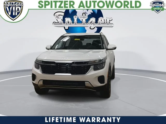 New 2026 Snow White Pearl Kia S image 3