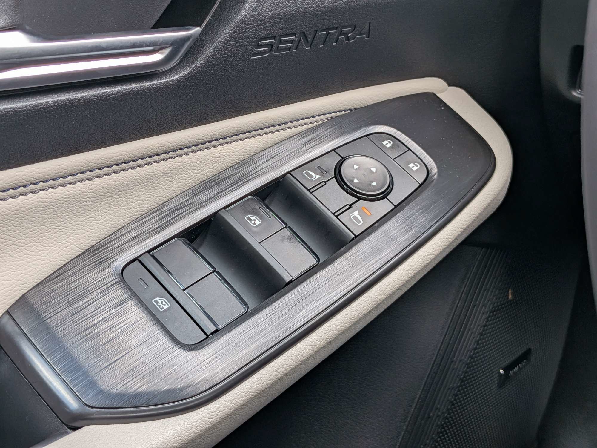 New 2026 Gray Nissan SL image 26
