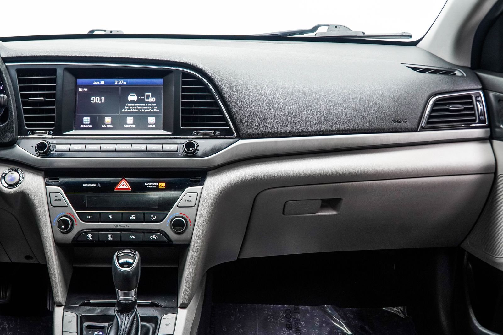 Used 2018 Gray Hyundai Value Edition image 17