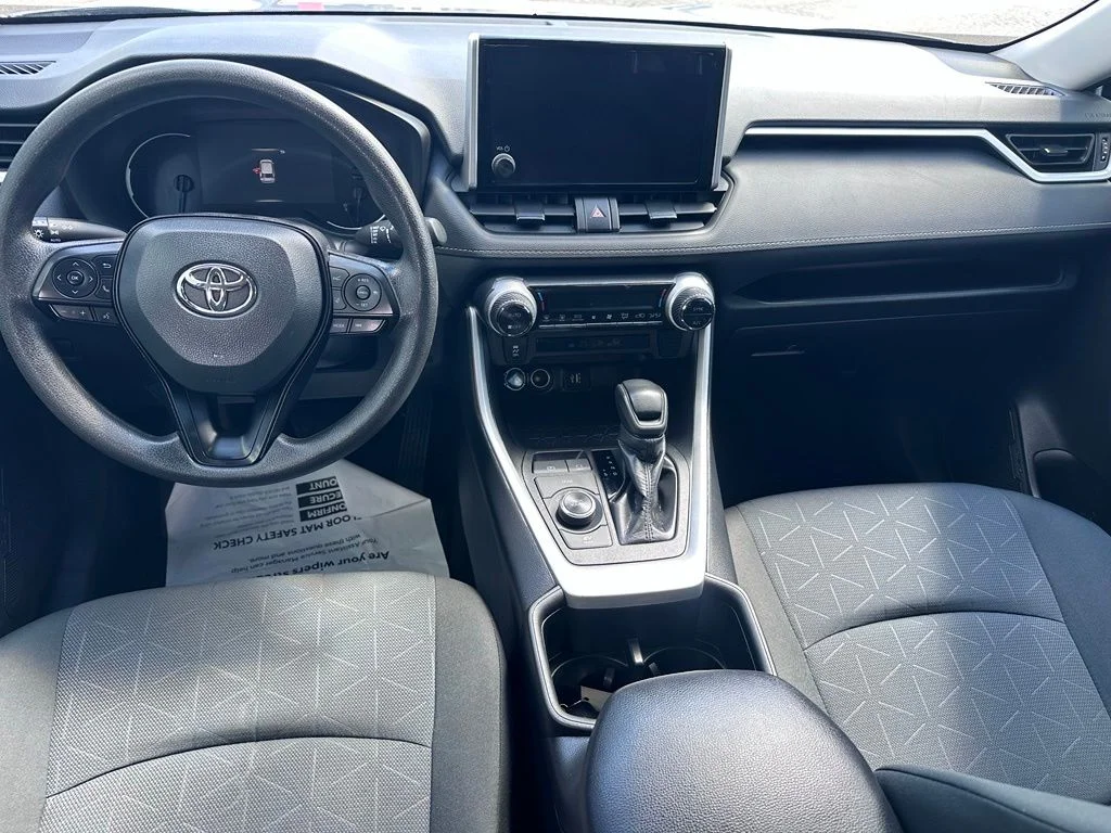 Used 2024 Silver Toyota XLE image 27