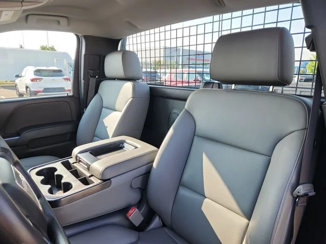 Used 2018 Silver GMC Base image 22