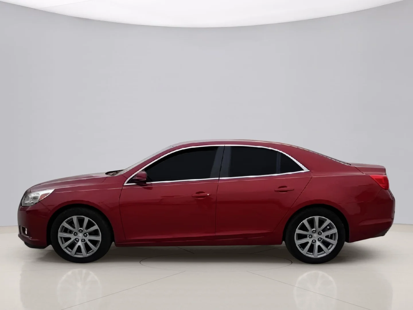 Used 2013 Red Chevrolet 2LT image 5