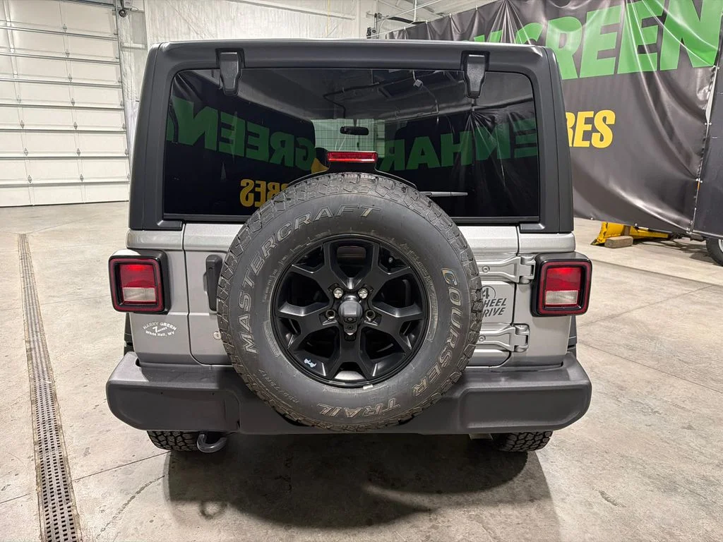 Used 2020 Billet Silver Metallic Clearcoat Jeep Willys image 7