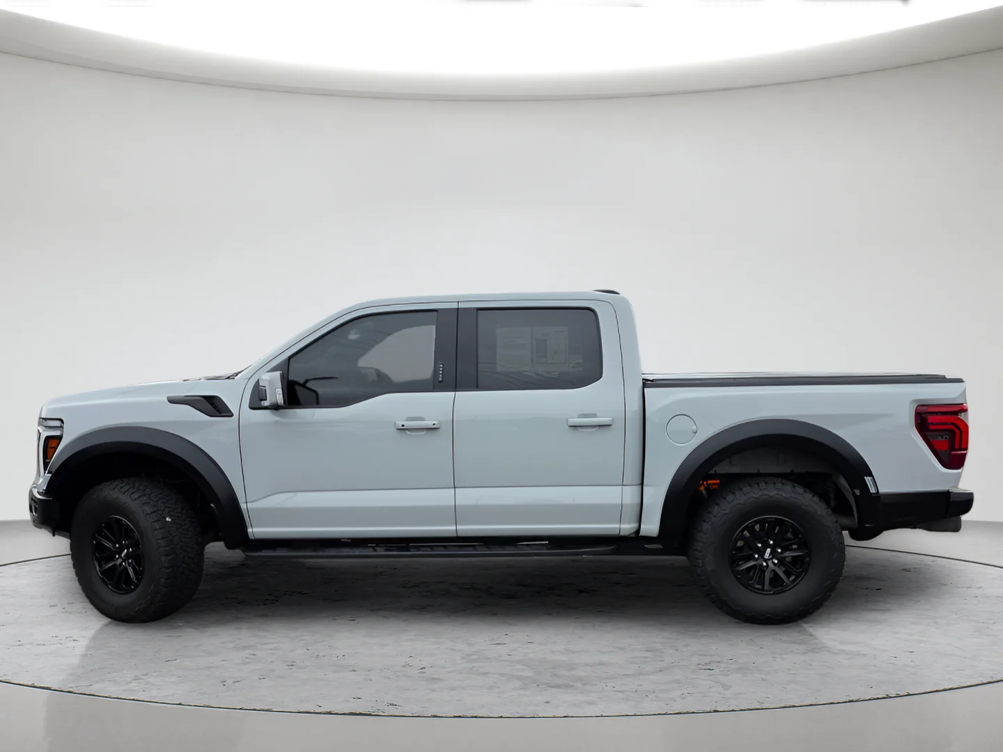 Used 2024 White Ford Raptor image 8