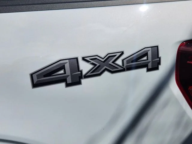 Used 2025 White Ford Lariat image 7