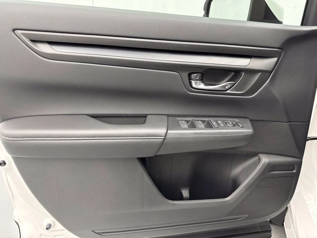 New 2026 Platinum White Pearl Honda LX image 17