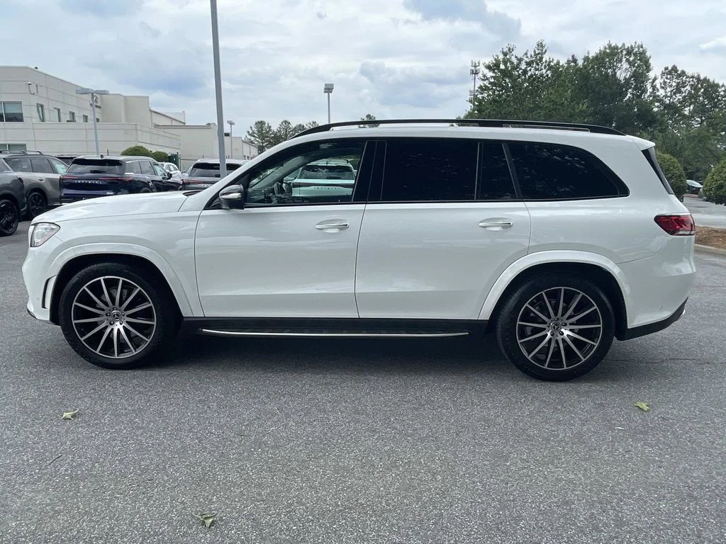 Used 2020  Mercedes-Benz GLS 580 image 2
