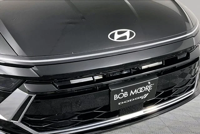 Used 2026 Black Hyundai SEL Sport image 29