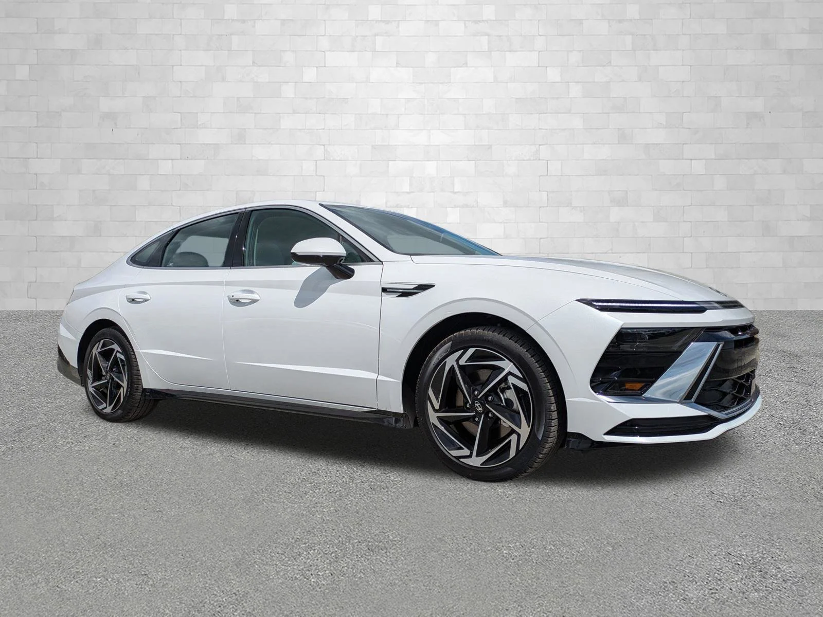 2026 Hyundai Sonata SEL AWD's photo