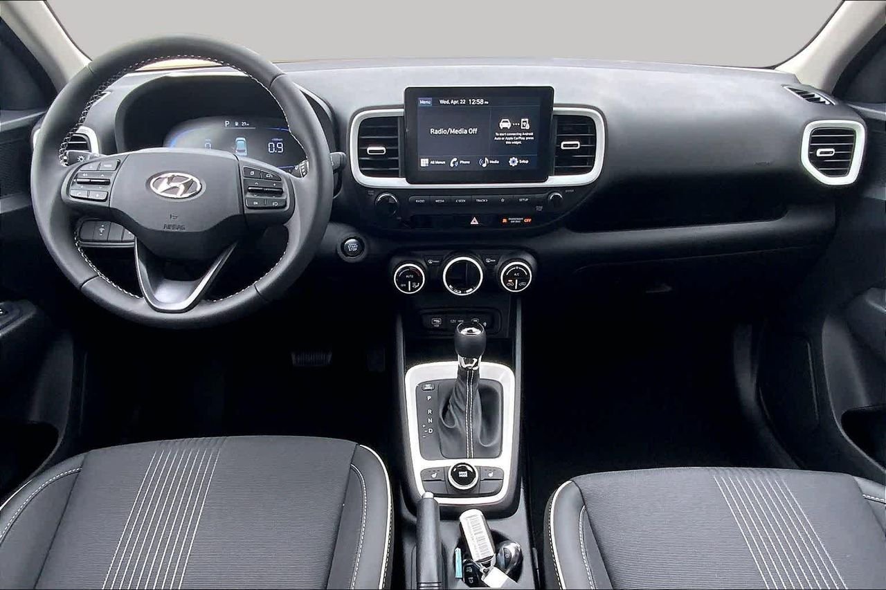 New 2026 Lunar White w/Black Roof Hyundai SEL w/Two-Tone Roof image 5