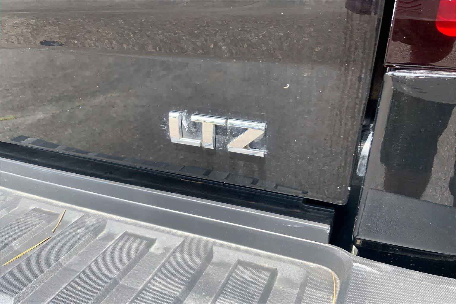 Used 2015 Black Chevrolet LTZ image 9