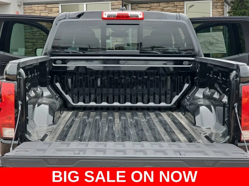 2026 Chevrolet Colorado LT - Photo 12