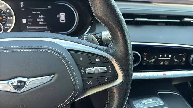 Used 2023 White Genesis 3.5T Sport image 24