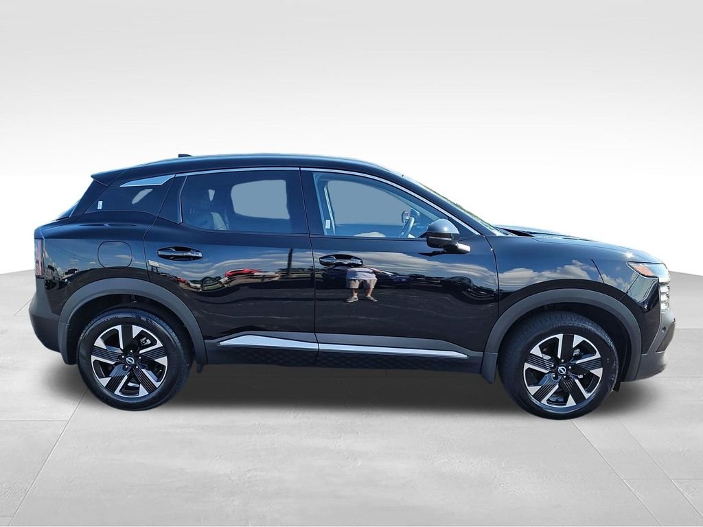 Used 2025 Black Nissan SR image 7