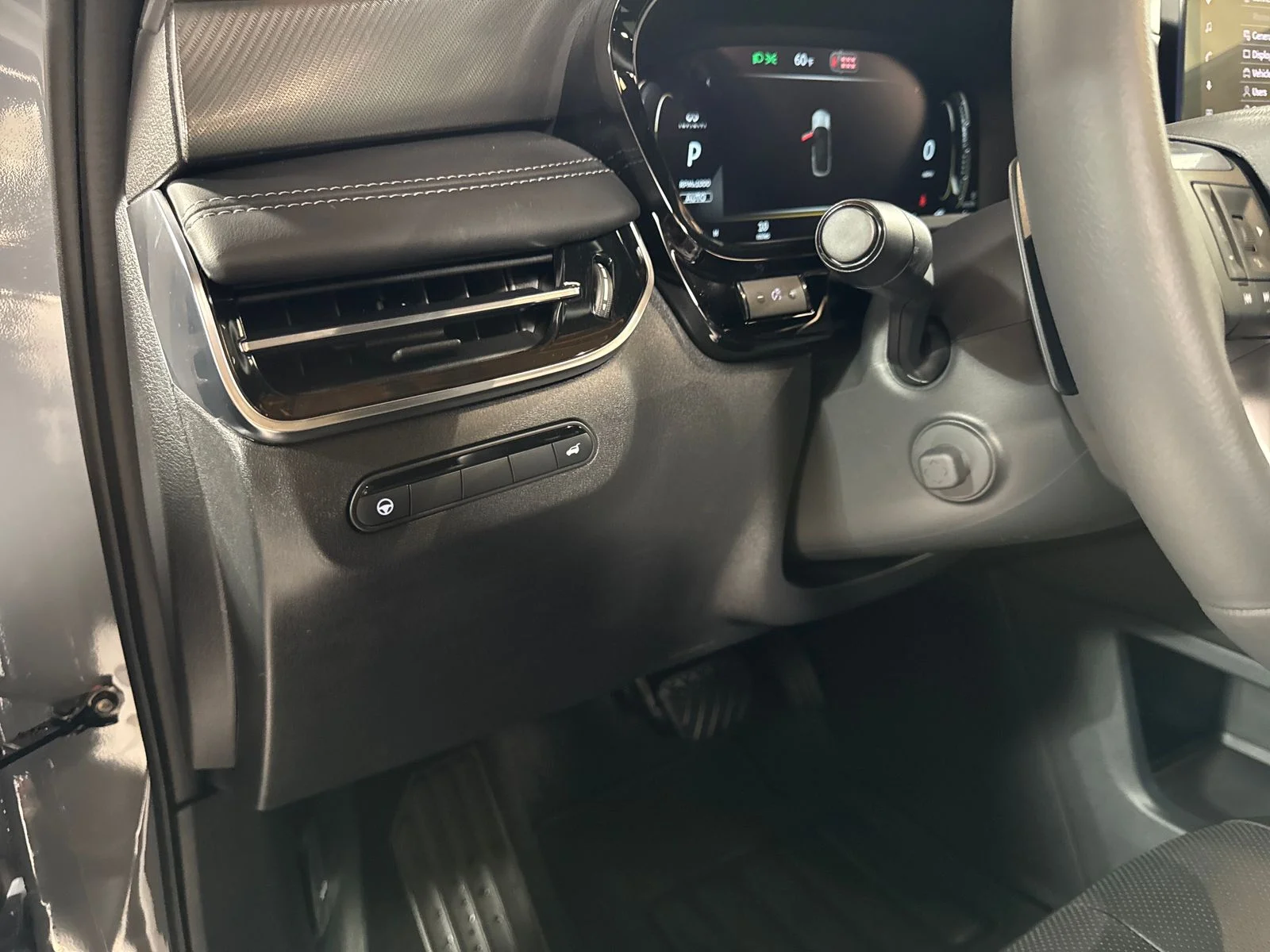 New 2027 HARBOR GRAY INFINITI Sport AWD image 14