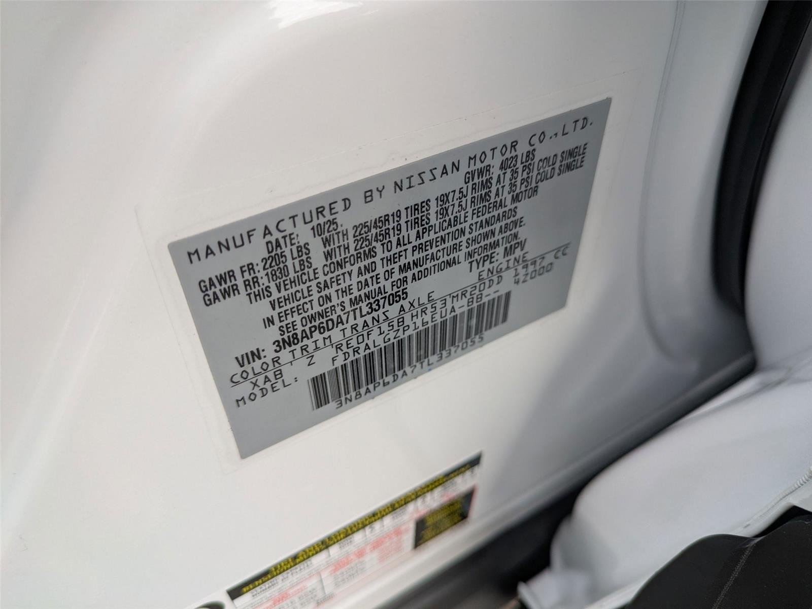New 2026 Aspen White TriCoat / Super Black Two-tone Nissan SR image 34