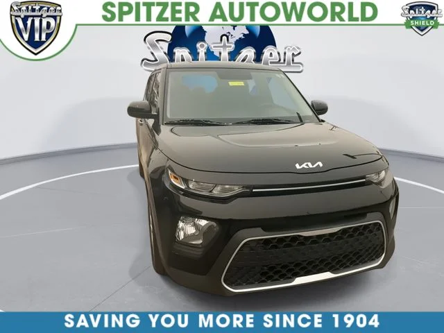 Used 2022 Black Kia LX image 3