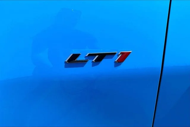 Used 2022 Blue Chevrolet LT1 image 22