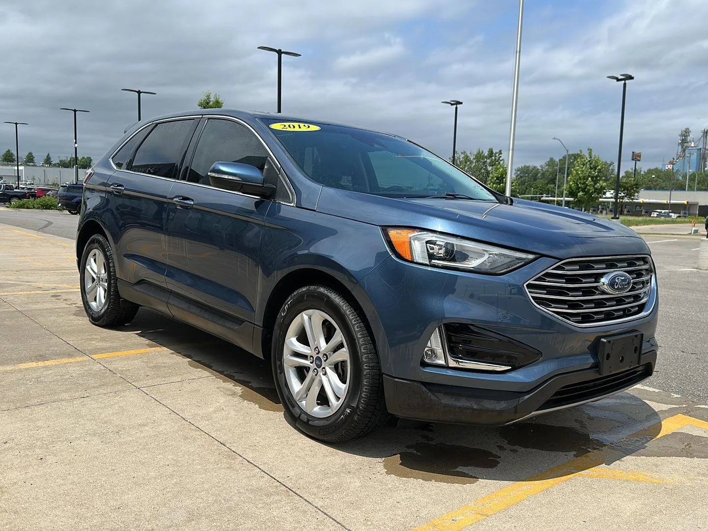 Used 2019 Blue Metallic Ford SEL image 6