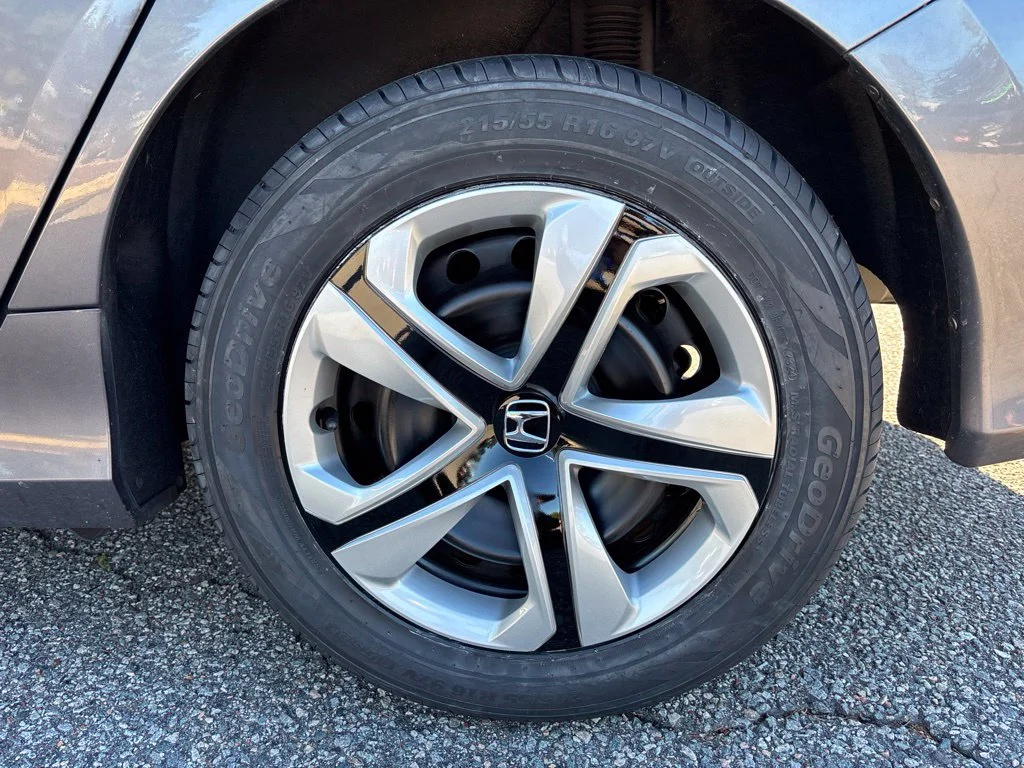 Used 2017 Gray Honda LX image 14