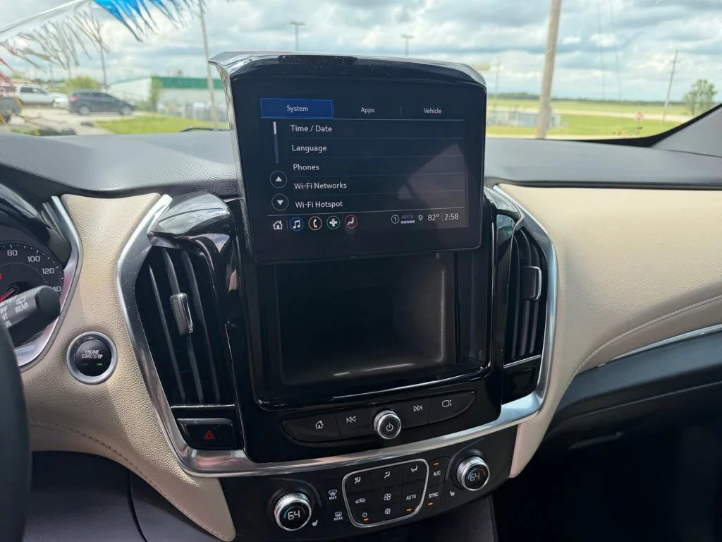 2023 Chevrolet Traverse 1LT - Photo 26