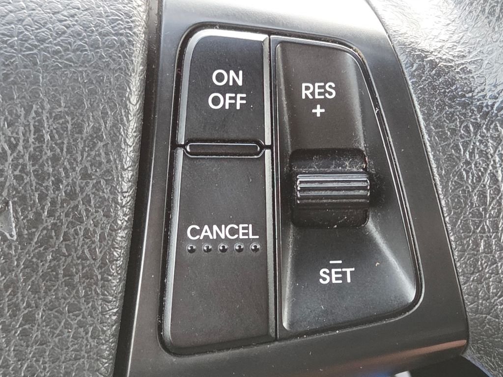 Used 2012 Silver Kia LX image 34