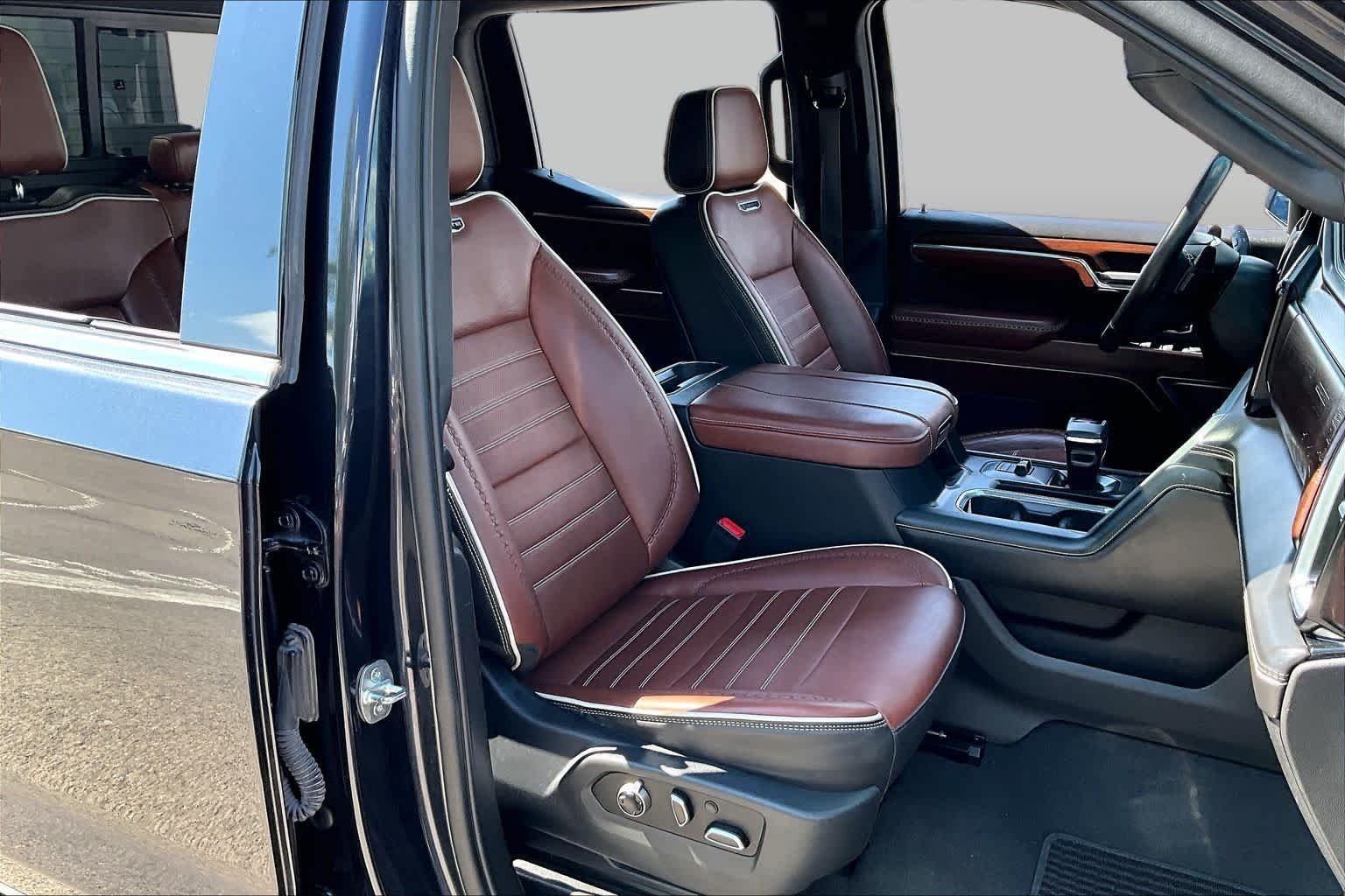 Used 2023 Titanium Rush Metallic GMC Denali Ultimate image 9