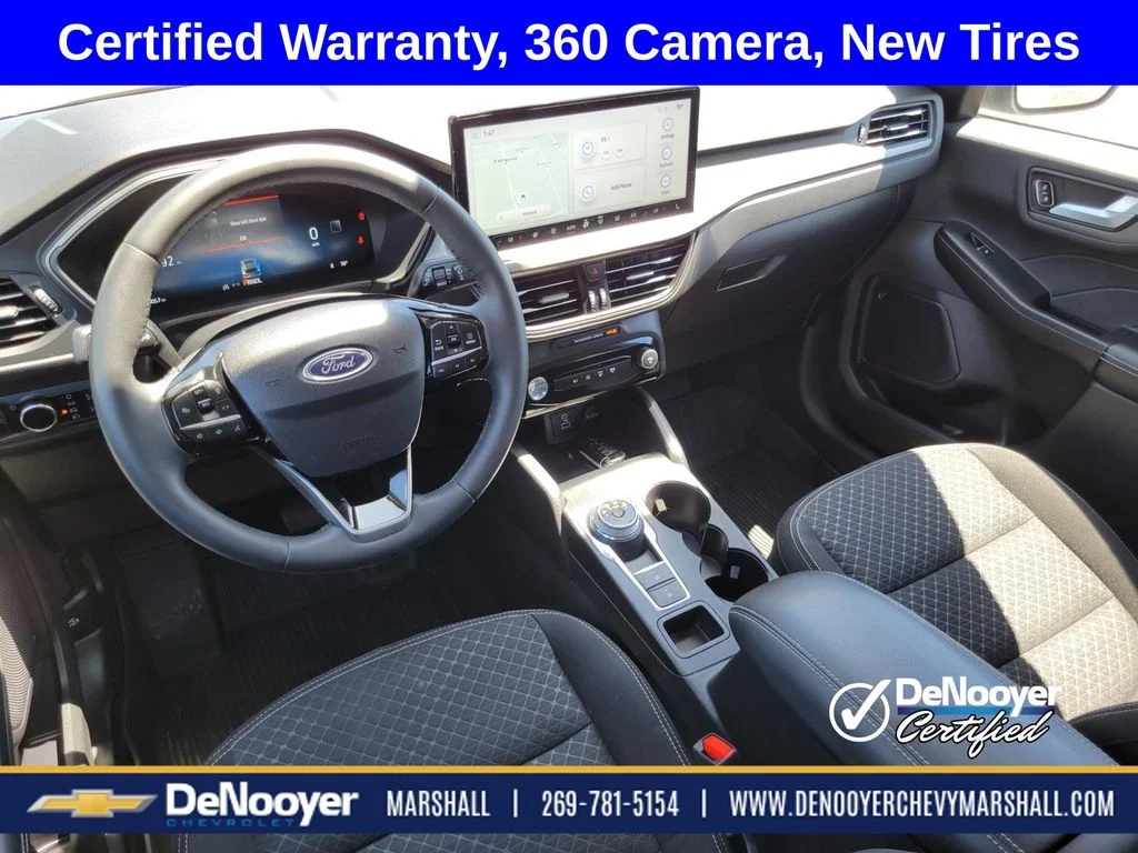 Used 2023 White Ford Active image 22