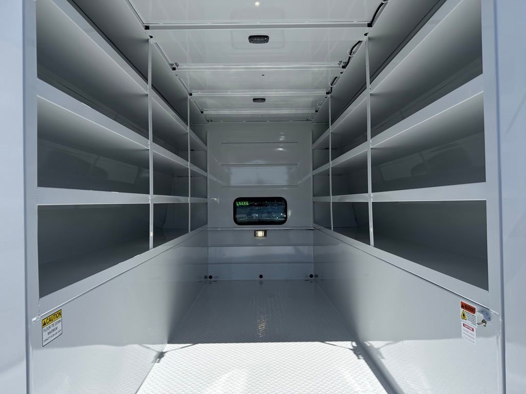 New 2026 Summit White GMC Pro image 30