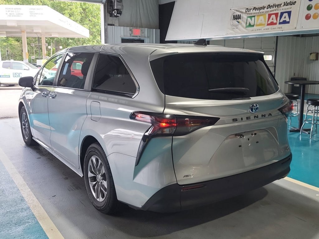 Used 2023 Silver Toyota XLE image 15