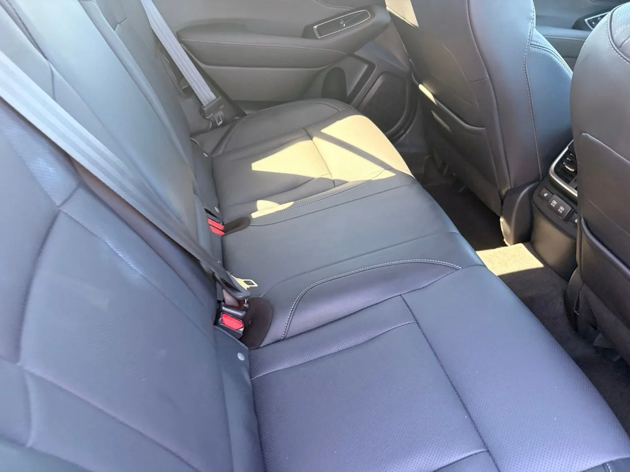Used 2021 Abyss Blue Pearl Subaru Limited image 14