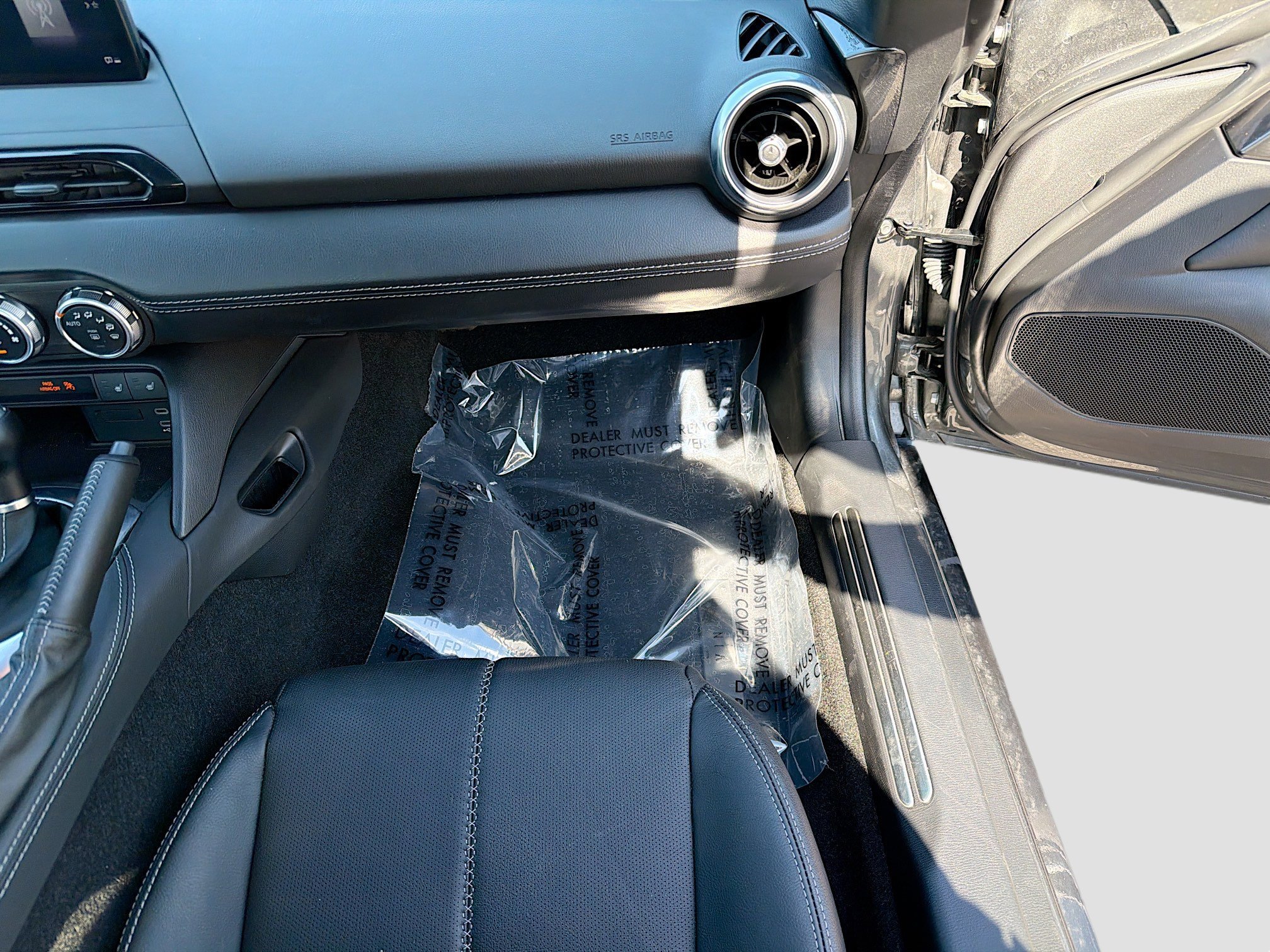 Used 2025 Machine Gray Metallic Mazda Grand Touring image 17