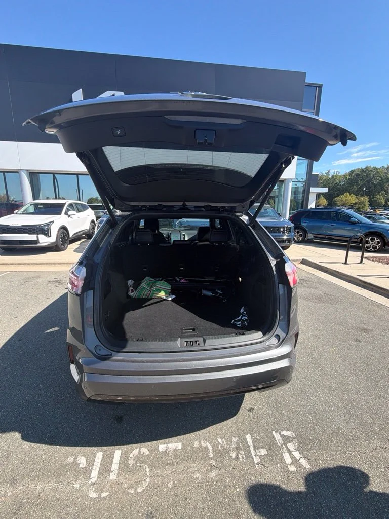 Used 2023 Gray Ford ST Line image 3