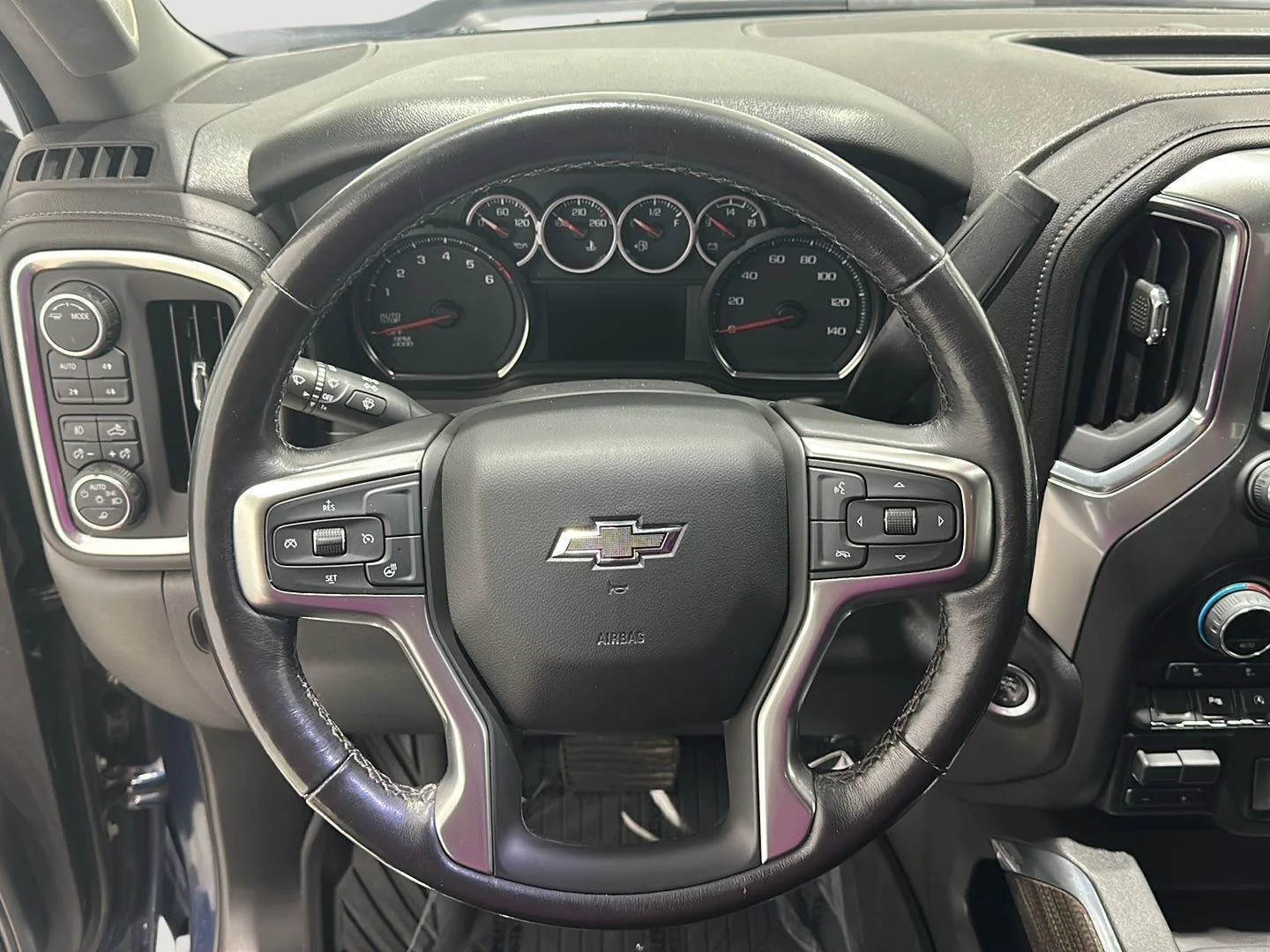Used 2022 NORTHSKY BLUE METALLIC Chevrolet RST image 9