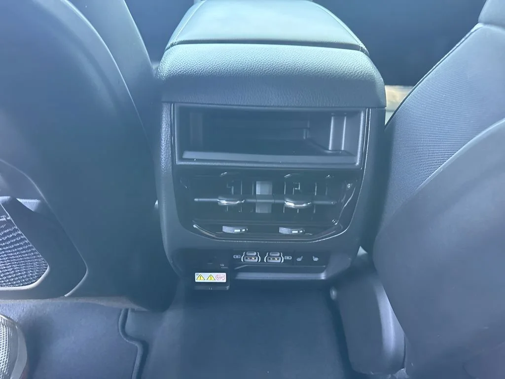 Used 2024 Gray Jeep Limited image 13