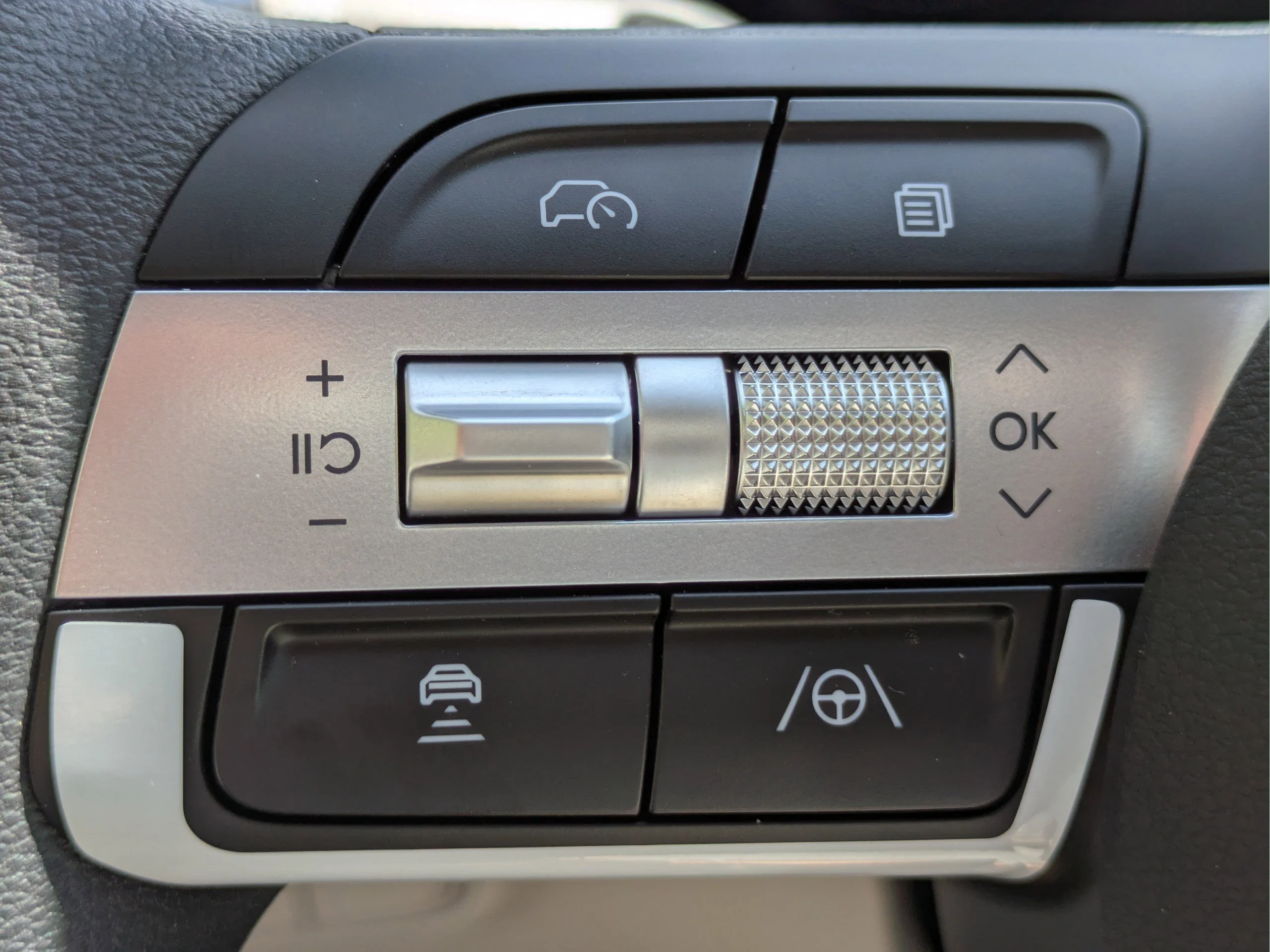 Used 2026 Rockwood Green Hyundai SEL image 17