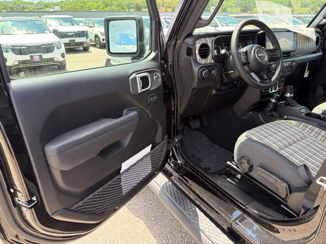 New 2026 Black Jeep 85th Anniversary Edition image 13