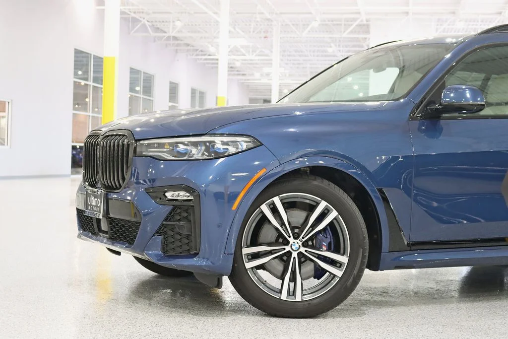 Used 2022 Blue BMW M50i image 2