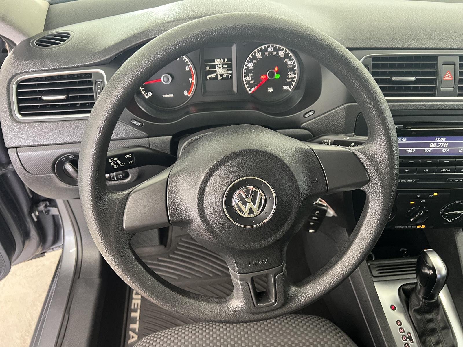 Used 2014 Platinum Gray Metallic Volkswagen S image 16