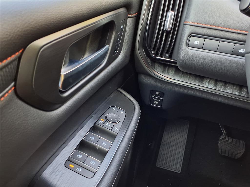 2026 Nissan Armada PRO-4X - Photo 23