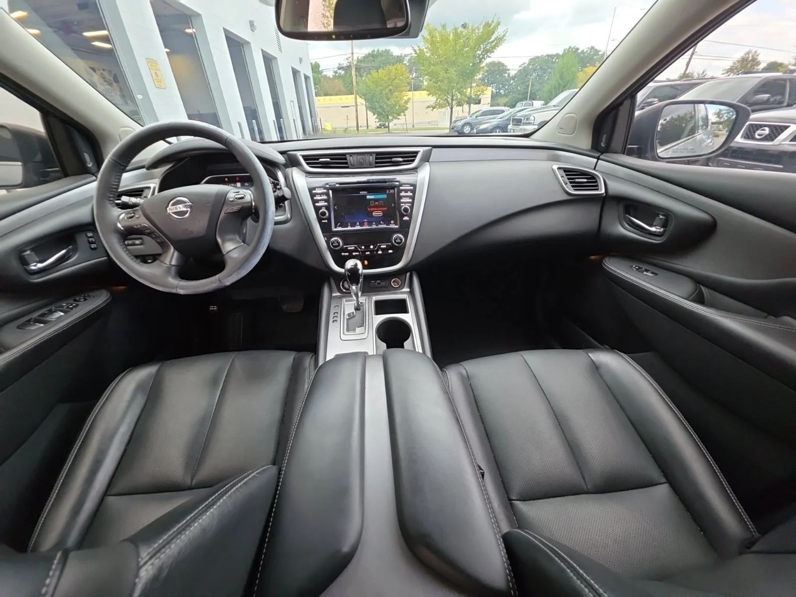 Used 2021 Gray Nissan SL image 18