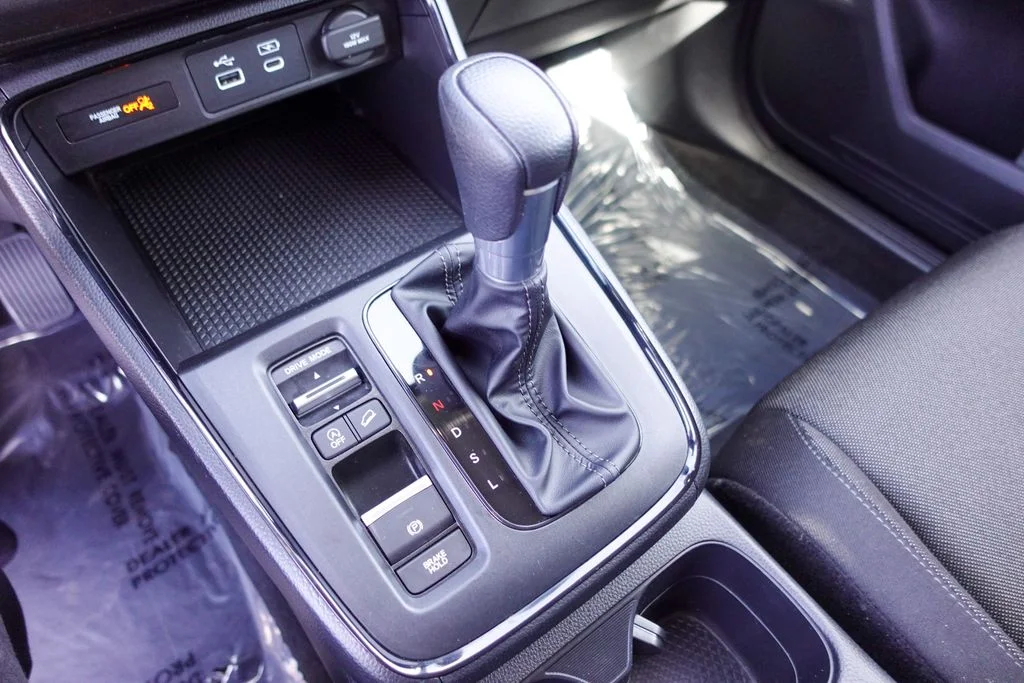 Used 2025 Meteorite Gray Metallic Honda EX image 20